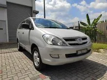 2006 Toyota Innova 2.0 MPV Family car  Aircond cold engine Smooth Price Nego