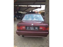 BMW 318i 1.8 Manual Sedan