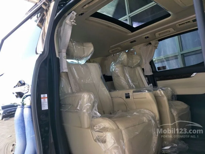 2022 Toyota Alphard G Van Wagon