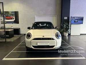 2025 MINI Cooper Cooper SE Hatchback