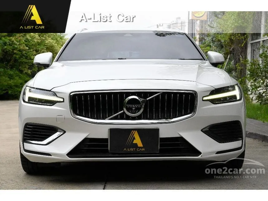 2022 Volvo V60 Recharge T8 Inscription Wagon