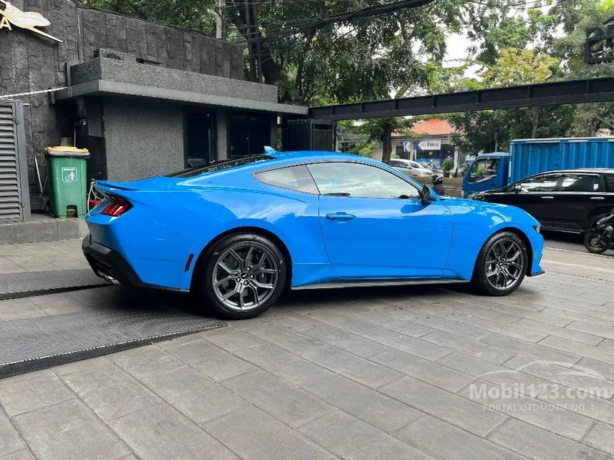 2024 Ford Mustang EcoBoost Fastback
