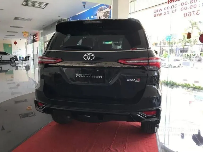 2022 Toyota Fortuner GR Sport 4X2 SUV