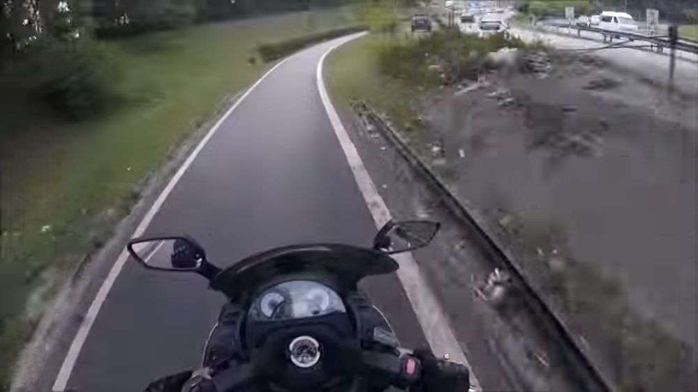 Works Ministry Allocates RM3.13 Million To Upgrade Federal Highway Motorcycle Lane