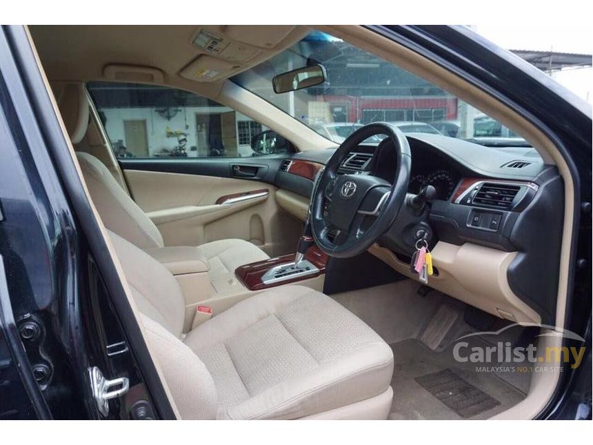 Toyota Camry 2015 E 2.0 in Selangor Automatic Sedan Black 