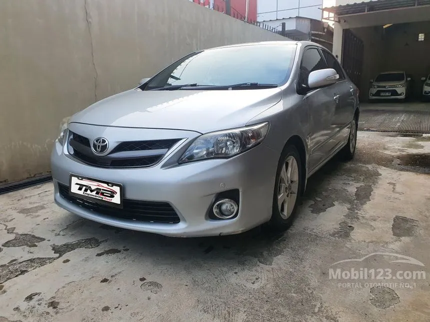 2011 Toyota Corolla Altis V Sedan
