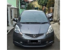 Honda Jazz 2010 RS AT. service resmi. body mulus. mesin halus.
