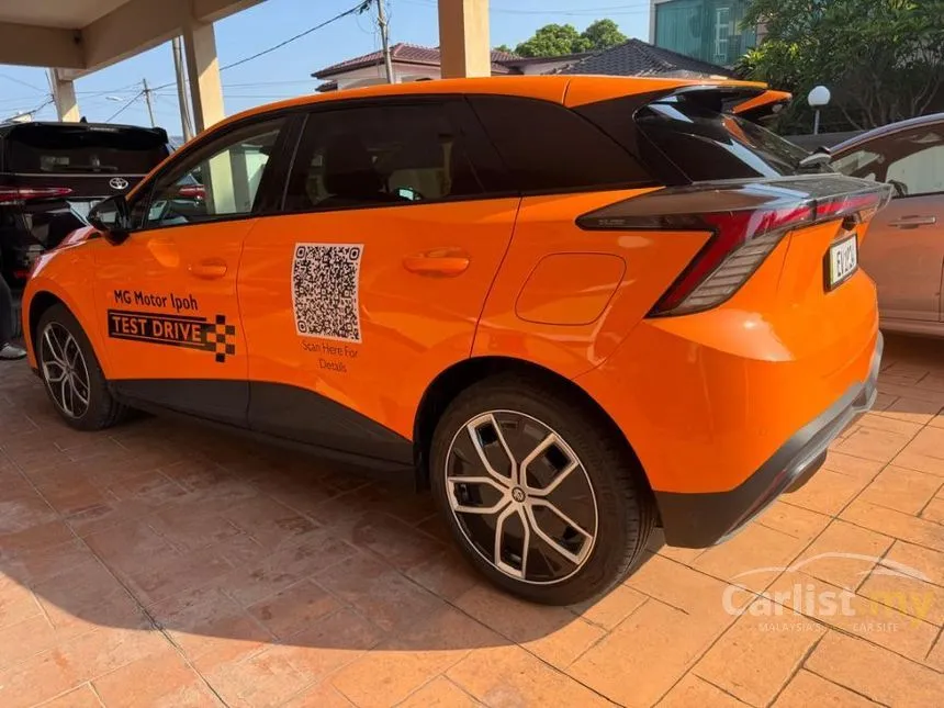 2024 MG 4 Lux Extended Range Hatchback