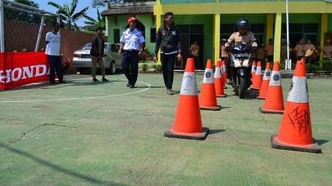 Ini Tarif Resmi SIM, STNK, STCK dan BPKB
