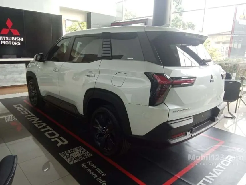 2025 Mitsubishi Destinator GLS SUV