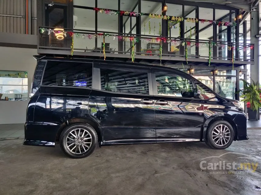 2017 Toyota Voxy ZS Kirameki Edition MPV