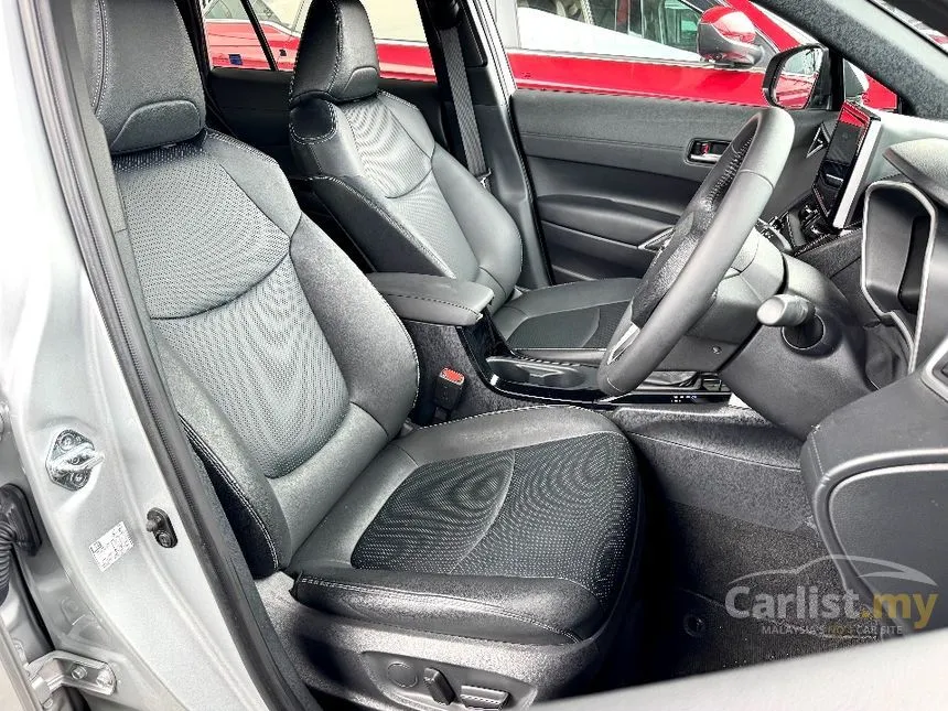 2023 Toyota Corolla Cross V SUV