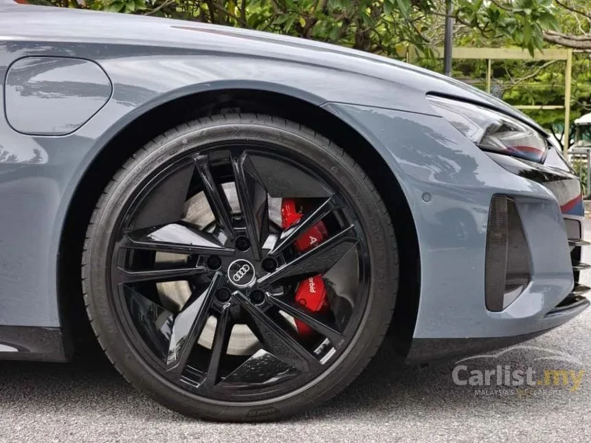 2023 Audi e-tron GT RS Coupe