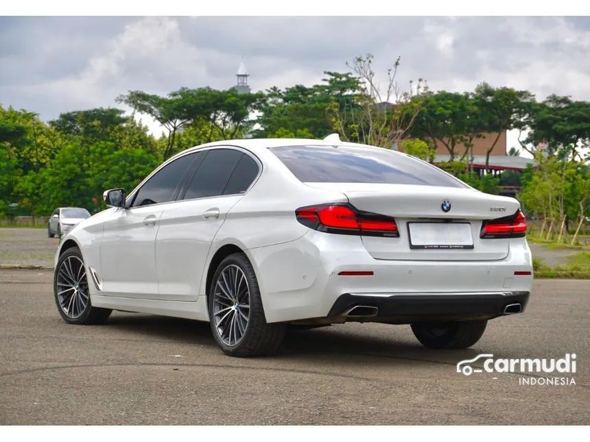2022 BMW 530i M Sport Sedan