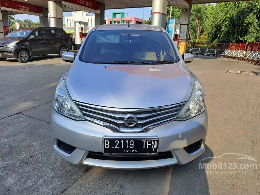 Jual Mobil Nissan Grand Livina 2015 SV 1.5 di DKI Jakarta Manual MPV Silver Rp 102.000.000