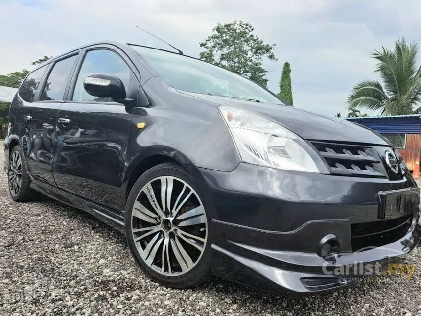 2011 Nissan Grand Livina Luxury MPV