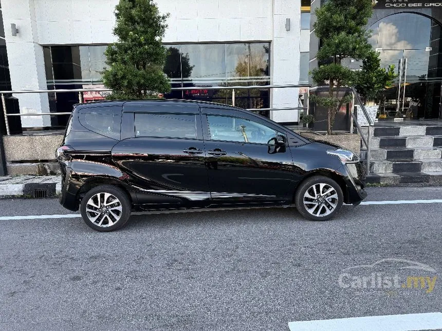 2017 Toyota Sienta V MPV