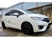 2014 Honda Jazz S 1.5 Auto  Android Player  Reverse Camera  Sport Rim  Parking Sensor