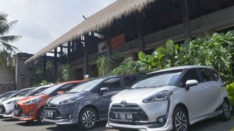 Toyota Sienta Lebih Irit dari Kompetitor