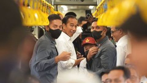 Jokowi Kunjungi China, Salah Satu Agendanya ‘Merayu’ Pabrikan Mobil Listrik
