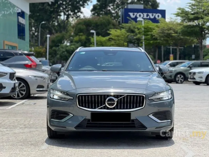 2023 Volvo V60 Recharge T8 Ultimate PHEV Wagon