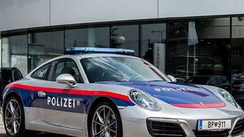 มาอีกคัน !! กรมตำรวจ ออสเตรีย บรรจุ Porsche 911 Carrera ลงหน่วยลาดตระเวน