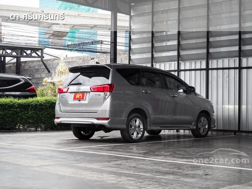 2019 Toyota INNOVA Crysta V Wagon