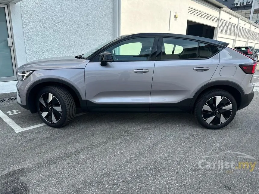 2025 Volvo EC40 SUV