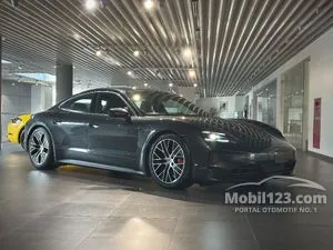 2024 Porsche Taycan 4S Performance Battery Sedan