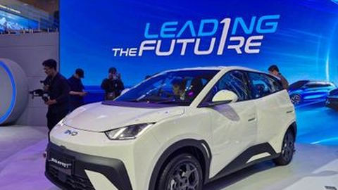 Atto 1 Sukses Besar, BYD Makin Kokoh di Ranking 6 Merek Mobil Terlaris