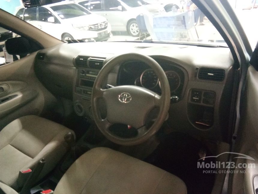  Jual  Mobil Toyota Avanza 2011 G 1 3 di Jawa Timur Manual 