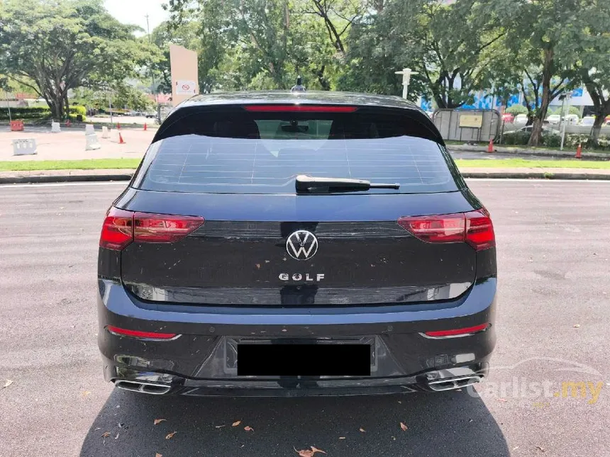 2022 Volkswagen Golf TSI R-Line Hatchback