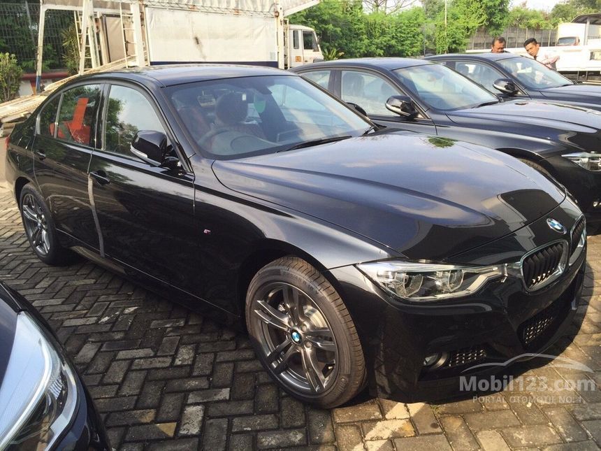 Jual Mobil  BMW  330i  2019 M  Sport  2 0 di DKI Jakarta 