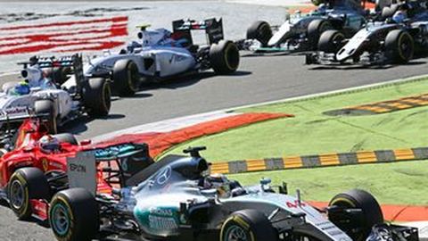 Hamilton Menang Mudah di F1 Italia