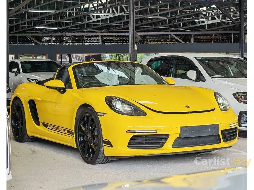 2021 Porsche 718 Boxster Convertible