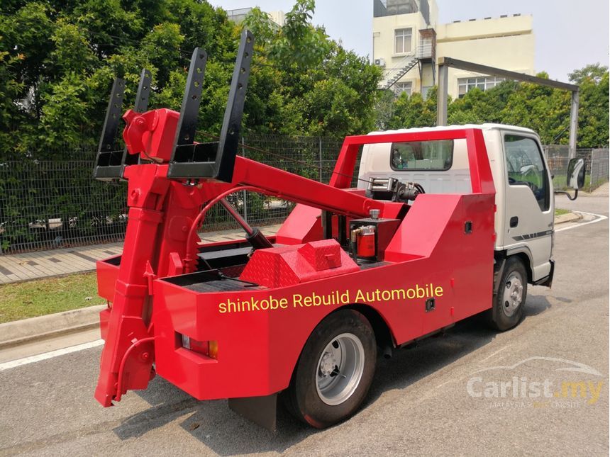 Isuzu NKR 2014 4.3 in Kuala Lumpur Manual Lorry White for RM 