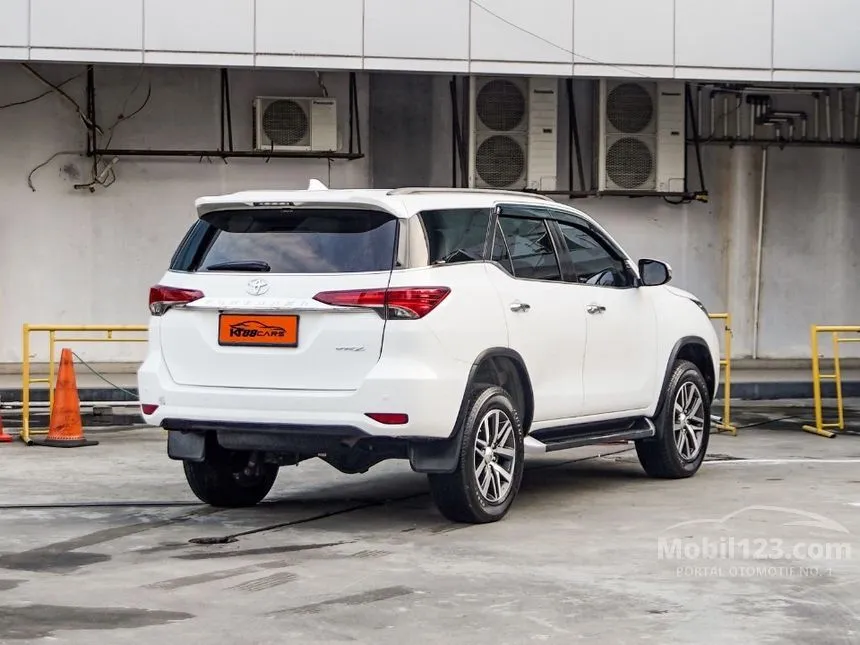 2019 Toyota Fortuner VRZ 4X2 SUV