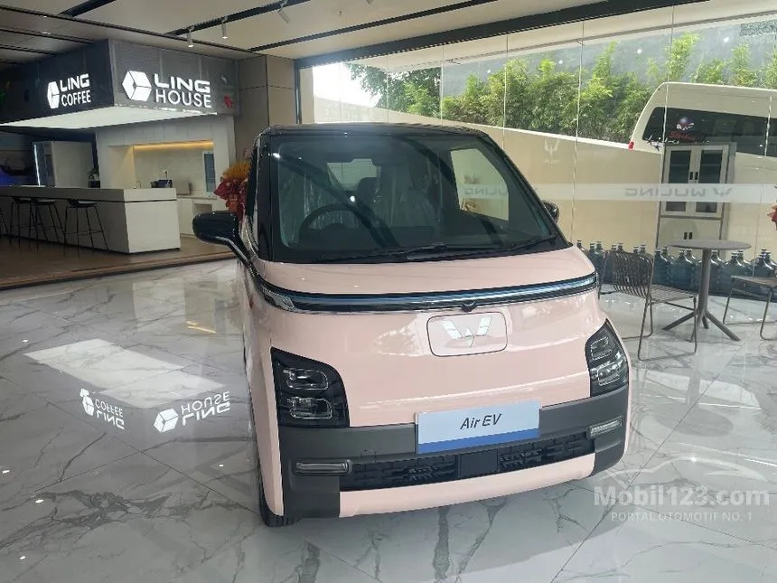 Jual Mobil Wuling EV 2024 Air ev Long Range di DKI Jakarta Automatic Hatchback Lainnya Rp 243.000.090