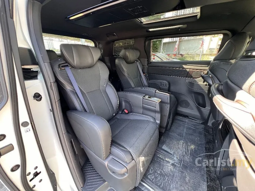 2024 Toyota Alphard Z 7-Seater MPV