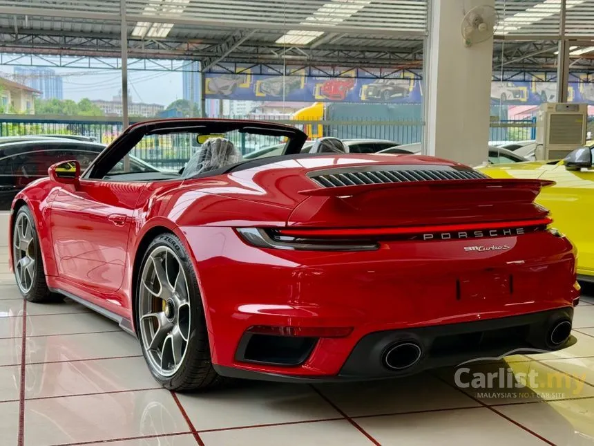 2022 Porsche 911 Turbo S Coupe