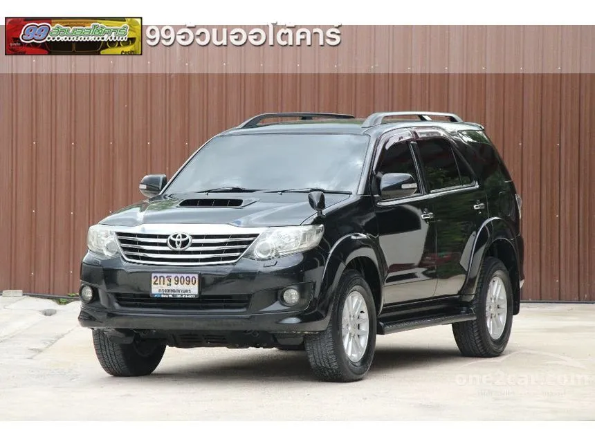 2012 Toyota FORTUNER V SUV