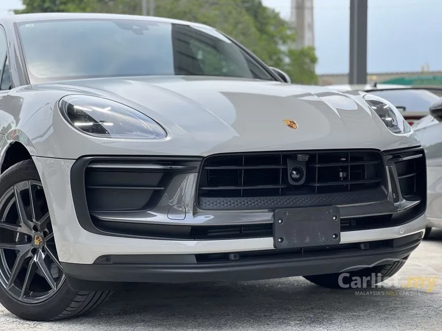 2023 Porsche Macan SUV