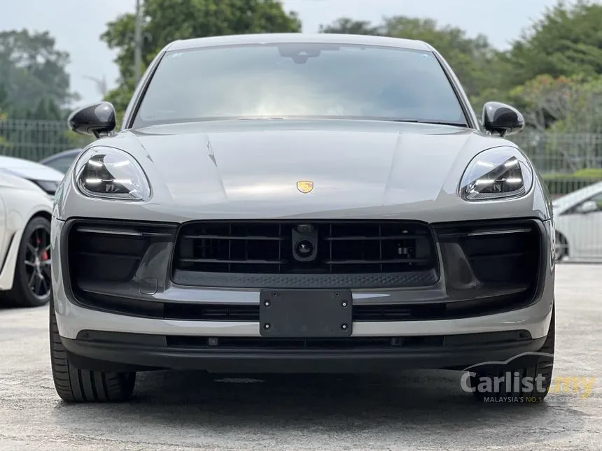 2023 Porsche Macan SUV