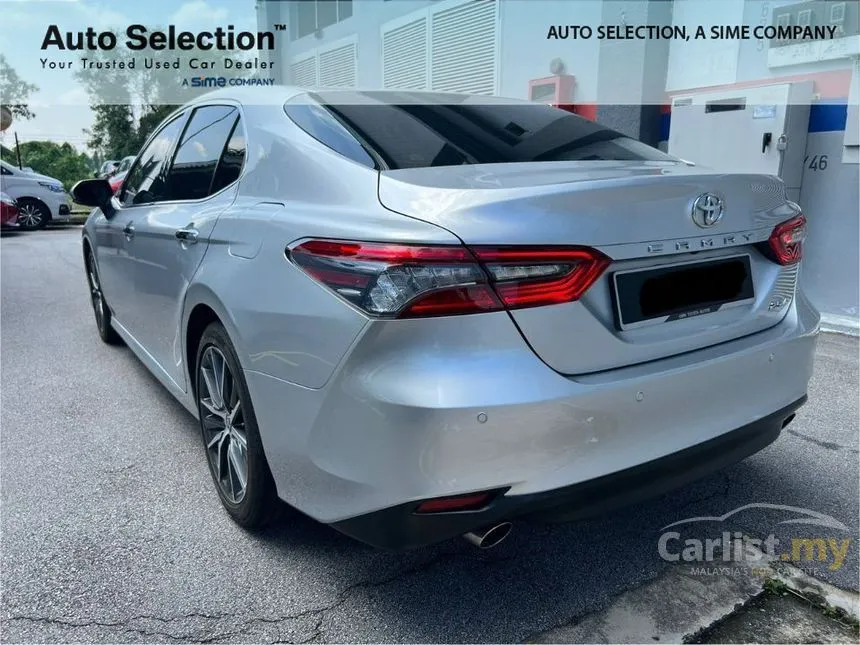 2022 Toyota Camry V Sedan