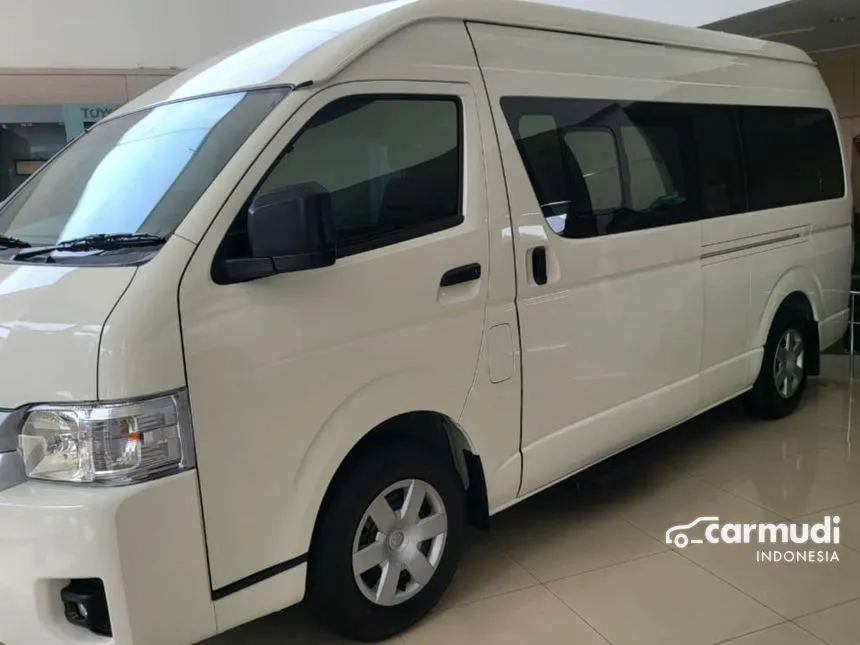 2025 Toyota Hiace Commuter Van
