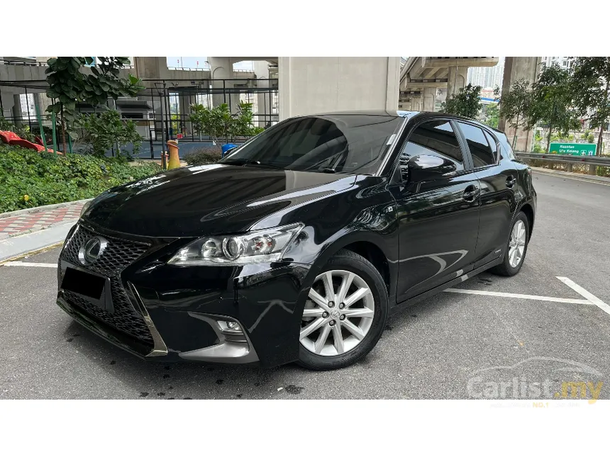 2014 Lexus CT 200h Luxury Hatchback