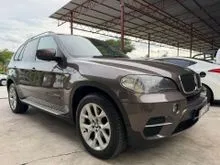 BMW X5 3.0 xDrive35i l Year 2011 l Sunroof l Brown Leather l Memory Seats l Reverse Camera l Tiptop Condition