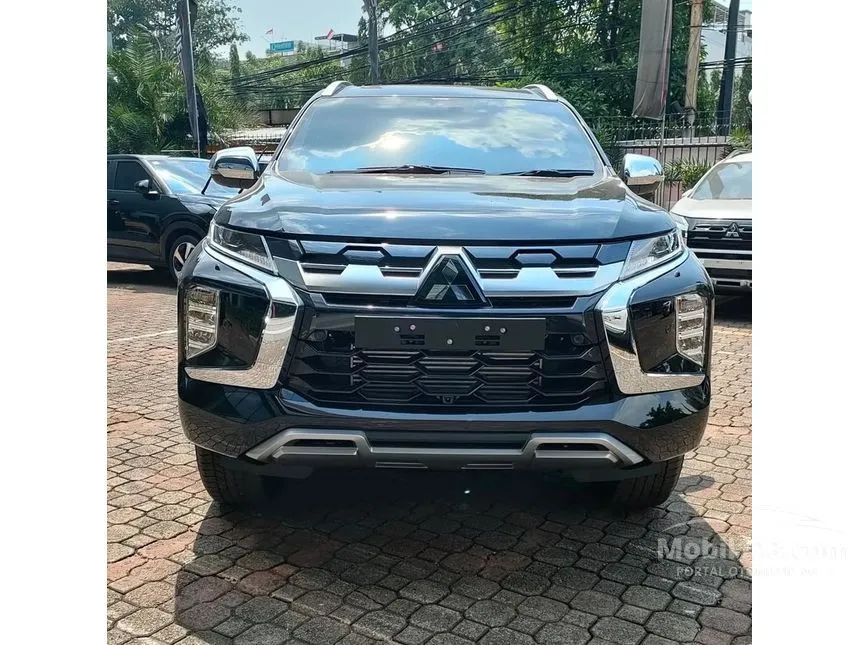 Jual Mobil Mitsubishi Pajero Sport 2025 Dakar Ultimate 4X4 2.4 di Banten Automatic SUV Hitam Rp 662.702.000