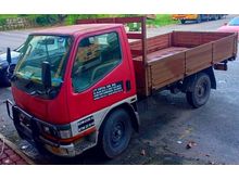2000 Mitsubishi Fuso canter 7.5