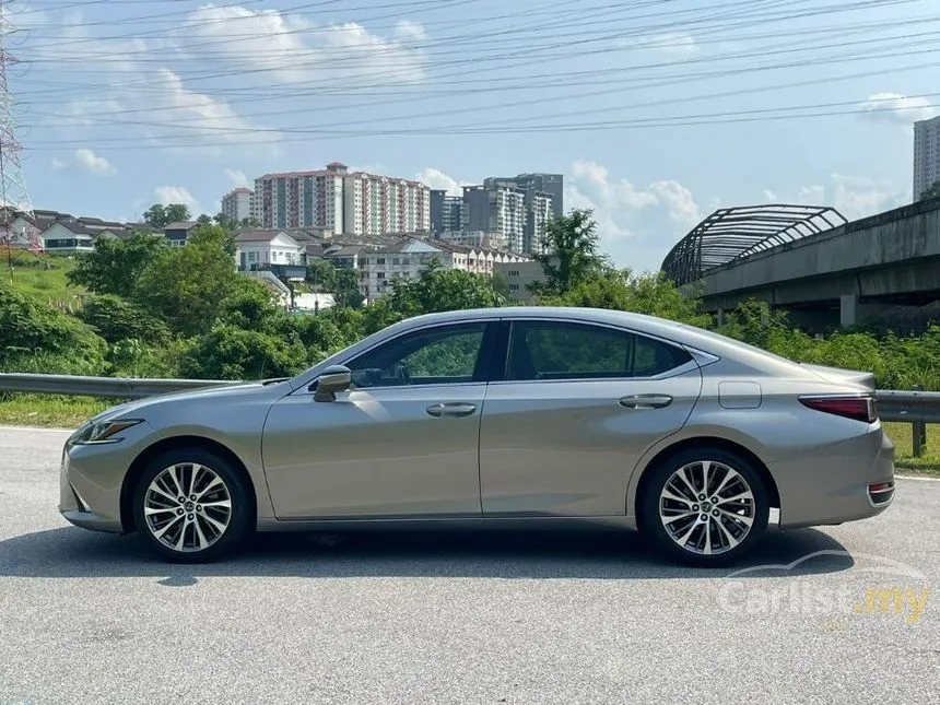 2019 Lexus ES 250 Premium Sedan